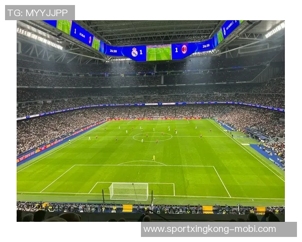 皇马伯纳乌看台巨型TIFO展现伟大精神迎战巴萨